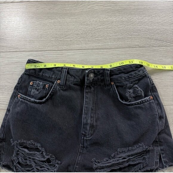 Topshop Black Distressed Denim Mom Shorts - Picture 7 of 9